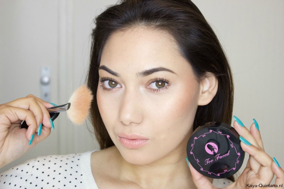 Makeup artist Contouren en bronzer aanbrengen KayaQuintana.nl